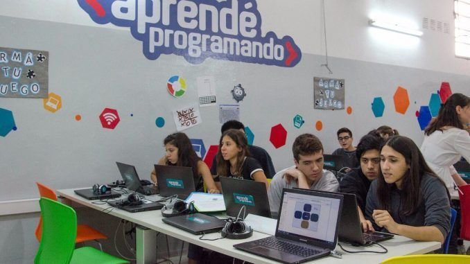 15.000 jóvenes capacitados para los empleos del futuro