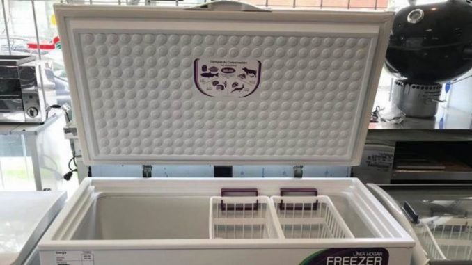 Compró un freezer, se lo entregaron roto en su domicilio y ahora deberá ser resarcida