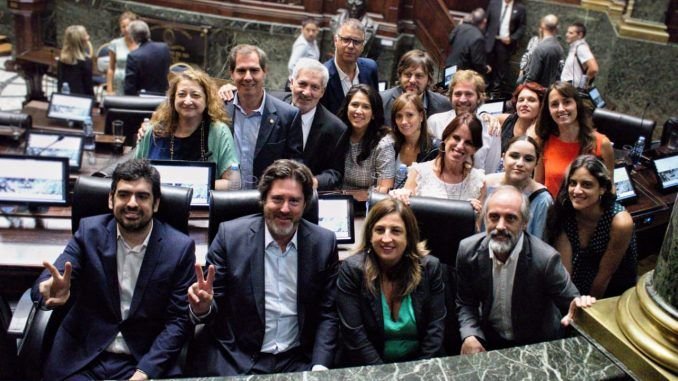 El Frente de Todos porteño pide a Larreta que informe sobre la compra de barbijos en la Ciudad