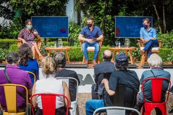 Inauguran el anfiteatro de Parque Centenario « Noticias Vecinales