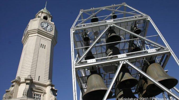 6511-827-torre-car.jpg