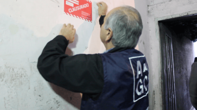 decomiso_liniers_11-10-17_faja_clausura.png
