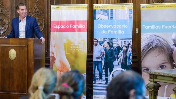 El Vicejefe de Gobierno presento la primera encuesta sobre las familias porteñas