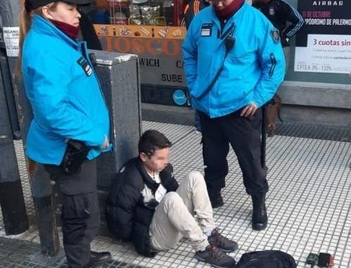 La Policía atrapó a dos chilenos roba autos en Villa Crespo