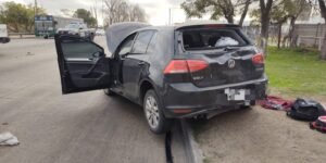 La Policía de la Ciudad desbarató a dos delincuentes con un auto robado