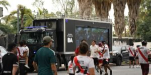 Clásico caliente: detenciones, reventa y provocaciones en los accesos al estadio