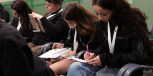 La Ciudad impulsa la participación estudiantil con talleres de oratoria